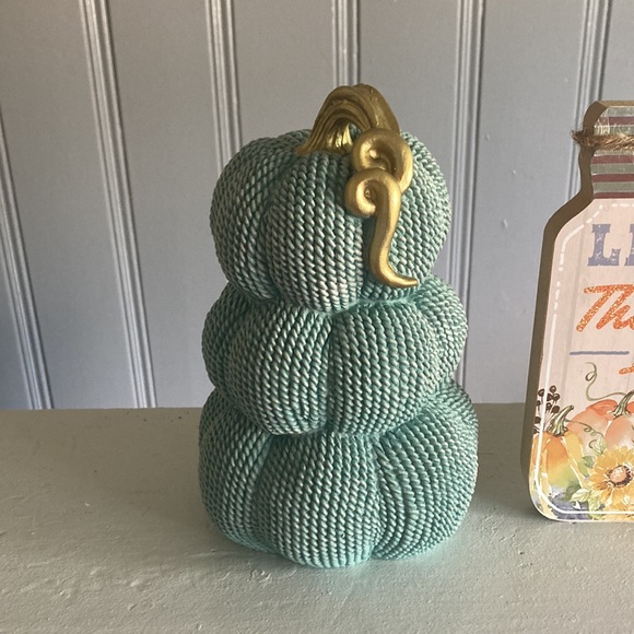 NWT BUNDLE- 2 TRIPLE STACKED TEXTURED AQUA BLUE PUMPKINS GOLD STEMS & WOOD SIGN - Picture 7 of 16